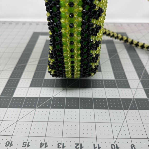 Green and Black Beaded Handbag (4at) - Picture 10 of 11